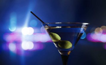Dry Martini – Gin Cocktail