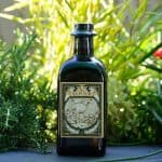 Testbericht V Sinne Schwarzwald Dry Gin Eine Flasche des V Sinne Schwarzwald Dry Gins