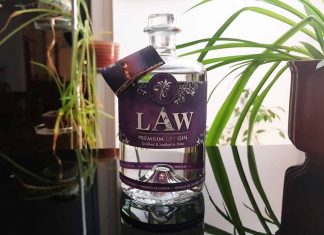 Testbericht Law Gin Eine Flasche des Law Gins