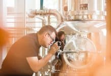 Interview mit Hubertus Vallendar – Brennmeister von 11 Gin-Sorten Pressefoto Hubertus Vallendar