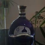 Testbericht Sharish Blue Magic Gin – The Colour Changing Gin Eine Flasche des Sharisha Blue Gins