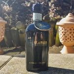 Testbericht An Dúlamán – Irish Maritime Gin Eine Flasche des An Dulaman Irish Maritime Gins