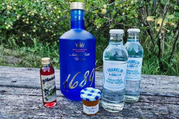 Eine Flasche des 1689 Gins