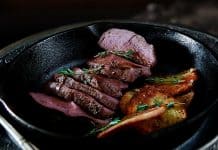 Hirschrücken mit Gin und Nusskruste Gin Rezept Hirschrücken