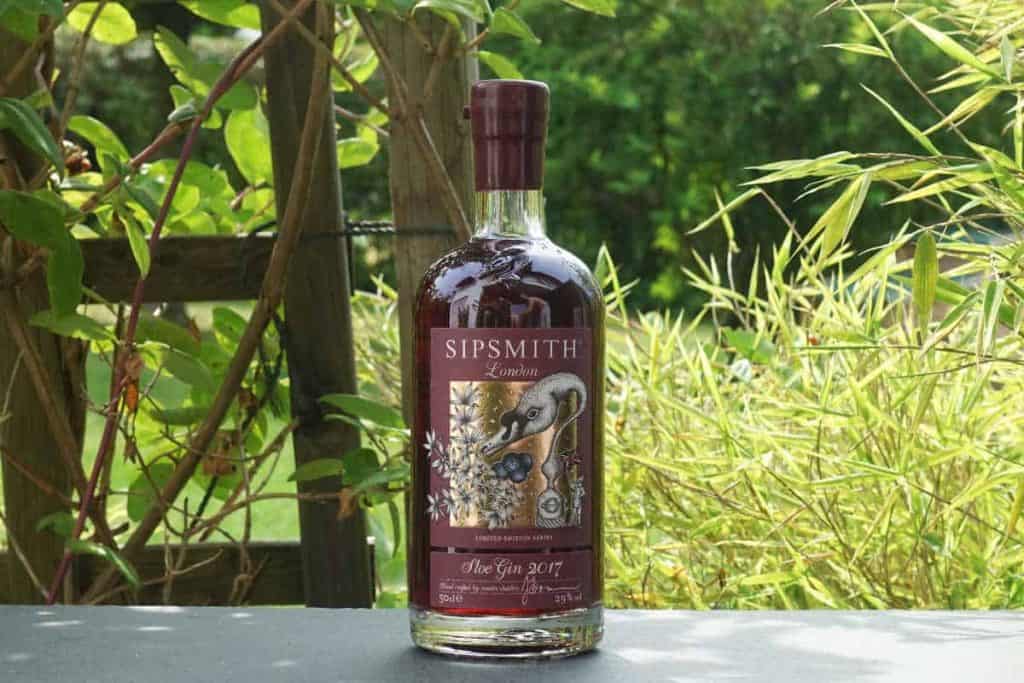 Eine Flasche des Sipsmith Sloe Gins