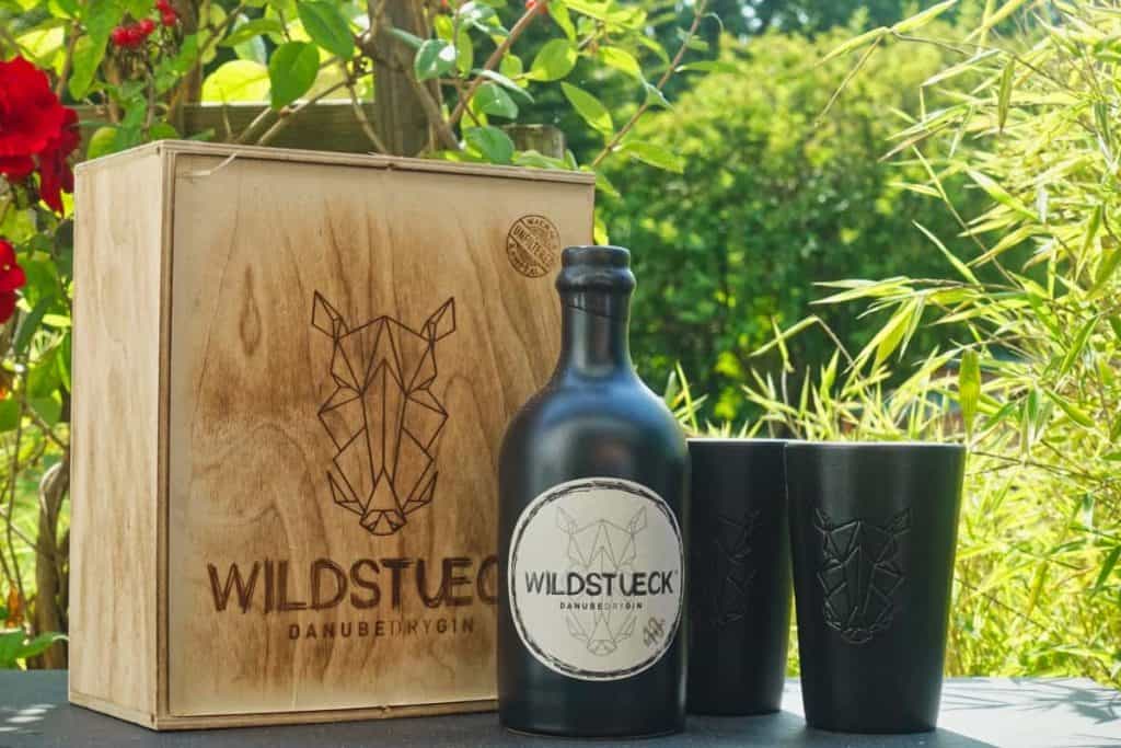 Eine Flasche des Wildstück Danube Dry Gins