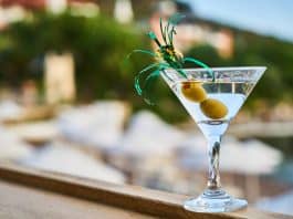 Gin und Casino-Kultur: Wie der Martini zum Symbol stilvoller Abendunterhaltung wurde